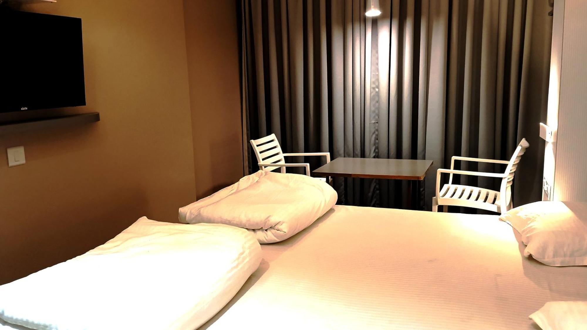 Hotel Ramniwas Jālgaon Exteriér fotografie